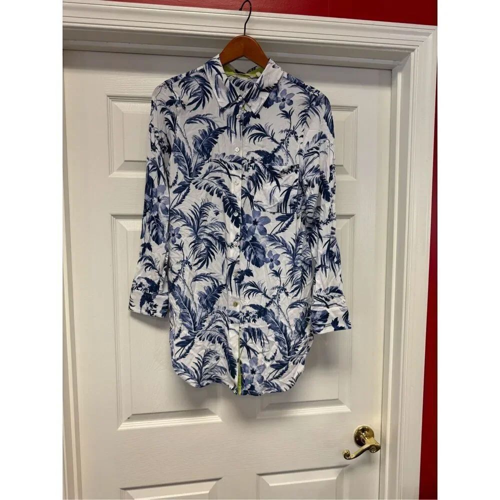Soft Surroundings Blue & White Fern Print Button Down Shirt sz M EUC